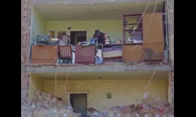 Українець не кинув зруйнований будинок. Скріншот: t.me/Pravda_Gerashchenko