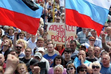 "Патріоти Донбасу" тепер збирають мандарини в Абхазії: "руський мір" явно переміг
