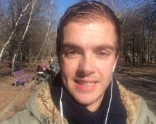Антиукраїнський журналіст Хуйбоом попався на шахрайстві в Нідерландах