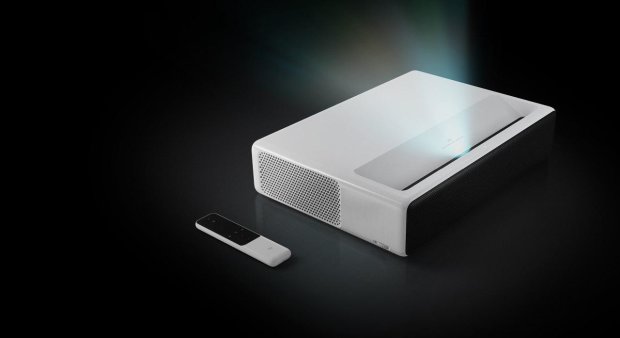 Xiaomi представила проектор Mi Laser Projector Mini за копейки