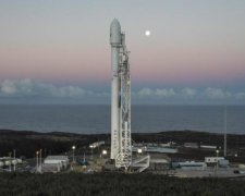 Уже не смешно: Маск снова отложил запуск Falcon 9