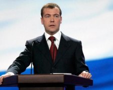 Це ненормально: Медведєв просто перехрестився і розсмішив мережу