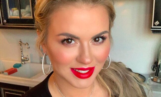 Анна Семенович, instagram.com/ann_semenovich/