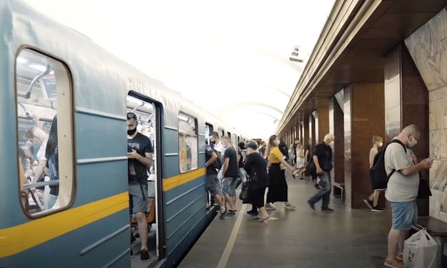 Киевский метрополитен, скриншот из видео