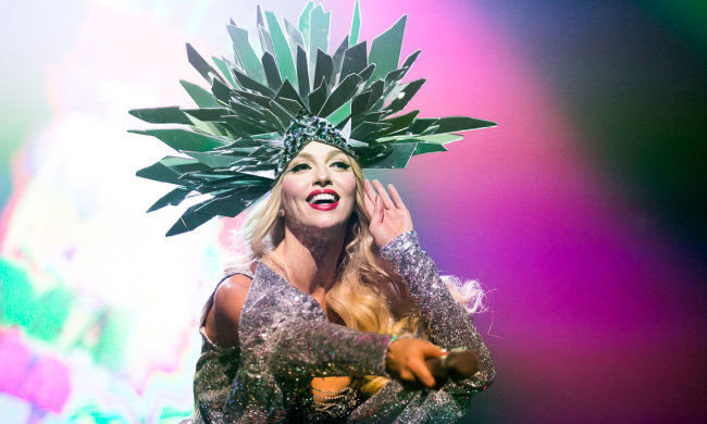 Оля Полякова