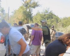 Розлючений натовп одеситів заспокоїли сльозогінним газом