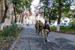 На Зеленського напали у власному будинку: "Увірвалися вночі, зв’язали і побили"