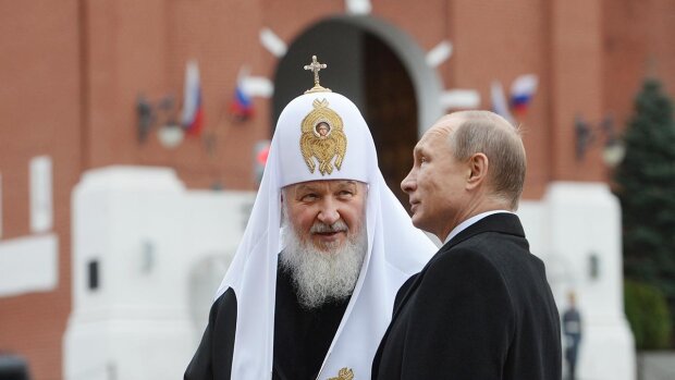Путин с патриархом Кириллом стали посмешищем, сеть разрывается от дикого хохота