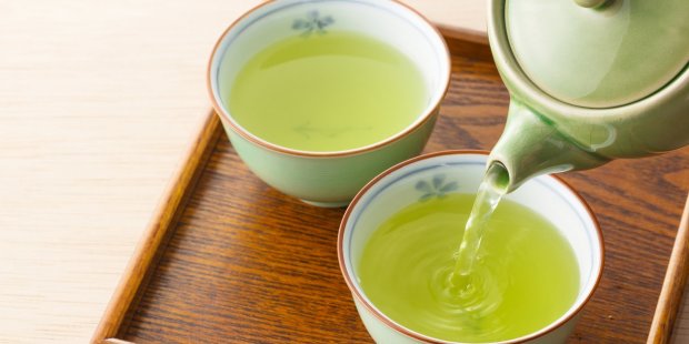 Проточна або бутильована: якою водою заварювати зелений чай