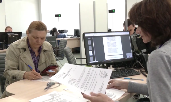 Допомога ВПО. Фото: скрін youtube