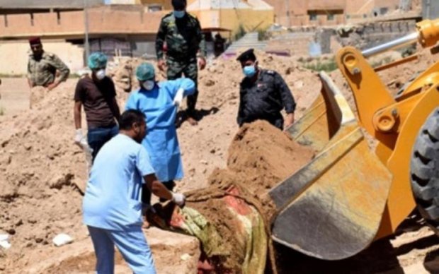 В Мосуле нашли массовое захоронение женщин и детей