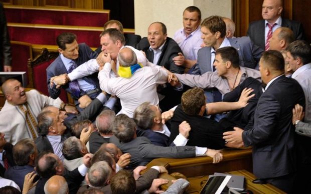 Не только Савченко: политик разоблачил раковую опухоль Украины