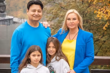 Камалія з родиною, фото з Instagram