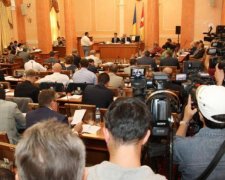 Свинська поведінка чиновниці вразила Одесу, слово взяв мер