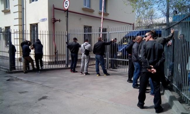 "Запоріжжяобленерго" заблокували тітушки