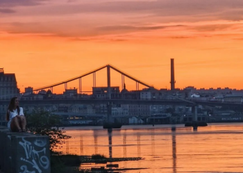 Українці, захід сонця, фото із соцмереж
