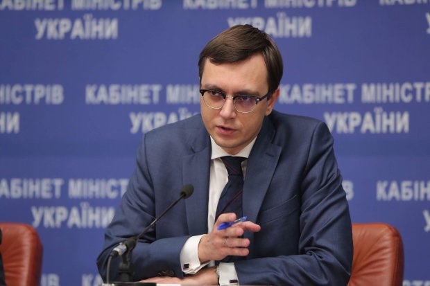 Омелян перетворив Україну на посміховисько: гучні заяви міністра не вкладаються у голові