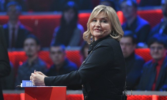 Ірина Луценко похвалилася сумкою за 3 тисячі доларів, а українки нехай мріють: фото