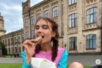 Авторка хіта "Охрана, отмєна" Джеррі Хейл стежить за студентами та школярами в парку