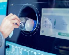 Кэшбек за мусор: сколько украинцы смогут заработать на бутылках и банках