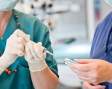 Квартиры и автопарк: как коррупционеры наживаются на смертельно больных