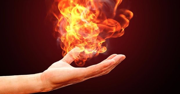 Осторожно, огнеопасно: в кремах для тела обнаружили воспламеняющиеся ингредиенты