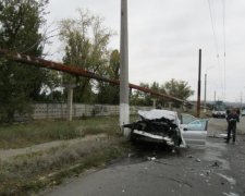 Вылетел на тротуар и перевернулся: в Одессе произошло жуткое ДТП