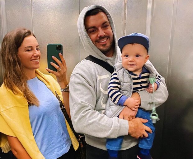 Григорий Решетник с семьей, фото с Instagram