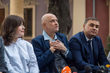 Ройтбурд идет в суд, замешана семья одесского губернатора: кто "подставит плечо" уволенному директору