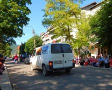 Последний бой морпеха: украинцы провожали погибшего героя живым коридором