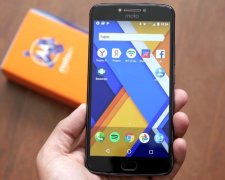 Сам себе мастер: смартфоны Motorola можно ремонтировать, не выходя из дома