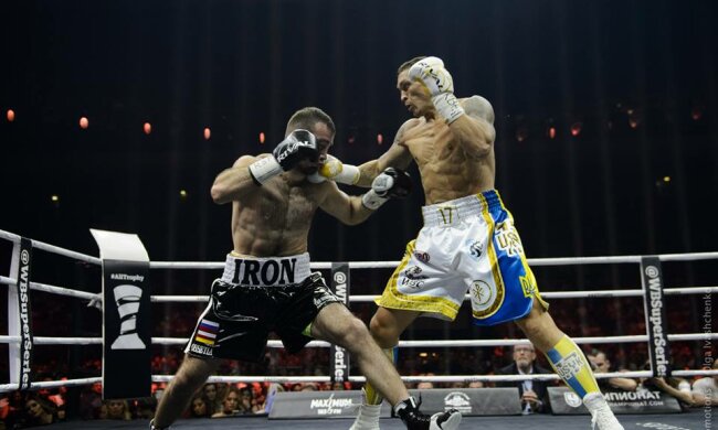 Олександр Усик і Мурат Гассієв, K2 Promotions