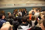 Екстремалки налякали пасажирів київського метро до смерті: відео