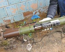 Три схованки з мінами та гранатами виявили правоохоронці (фото)