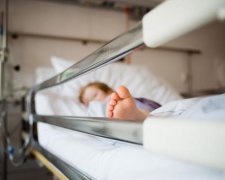 Редкая аномалия "заключила" взрослого мужчину в детском теле: фото