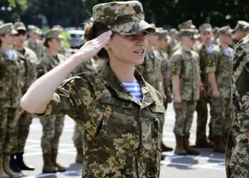 Військовий облік жінок, скріншот: YouTube