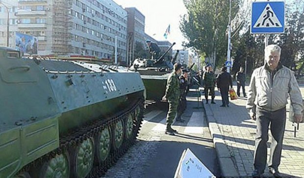 В центре Донецка скопления военной техники (фото)