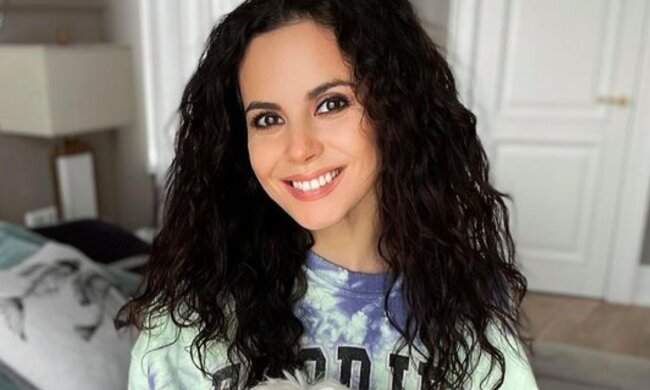 Настя Каменских, instagram.com/kamenskux/