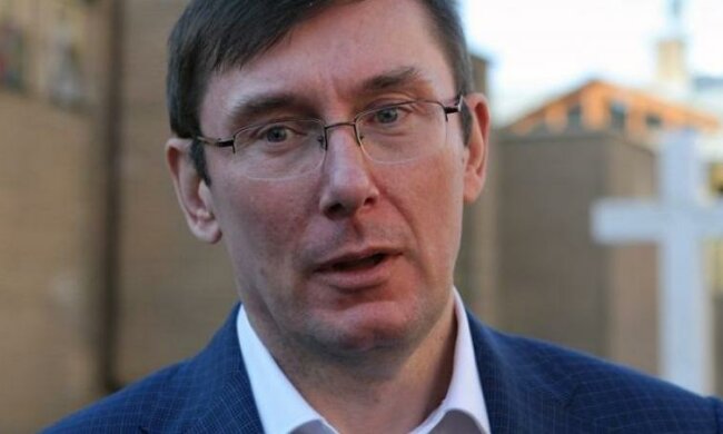 Миколаївських перевертнів у погонах судитимуть, - Луценко