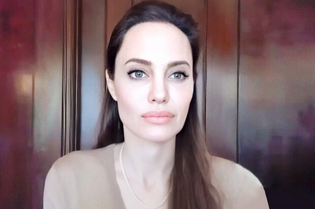 Анджелина Джоли, скриншот