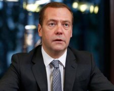 Свинство по-російськи! Медведєв показав "турботу" про своїх громадян