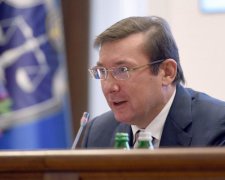 Золоті гори: скільки заробляє головний прокурор країни