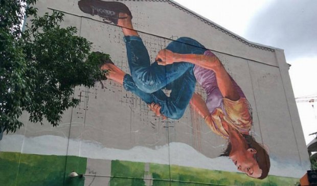 Австралийский художник украсил Киев новыми графити (фото)