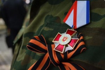 Депутат подарил пограничникам крымского "завоевателя"