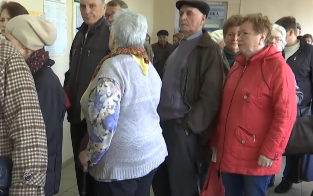 Со следующего года без денег: кому могут приостановить выплату пенсий