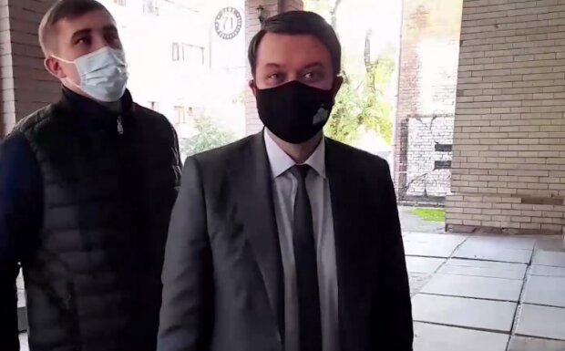 Местные выборы в Украине: Разумков отказался отвечать за "косяки" Зеленского