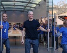 Apple пробила стелю. А ви сумнівалися?