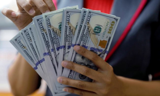 Що станеться з доларом перед другим туром президентських виборів: прогноз аналітиків вас здивує