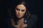 Настя Каменських, кадр із кліпу на пісню "TU Y YO"