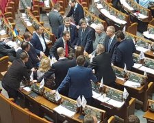 Дисципліна у Раді: скільки українці заощадили на депутатах-прогульниках